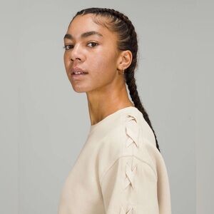 Lululemon Ivory ‘Braided Sleeve Pullover’ Sweatshirt in White Opal, Size 4